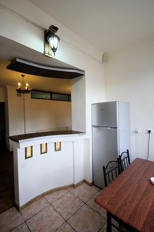 Rent Inn Yerevan On Saryan Street Екстер'єр фото